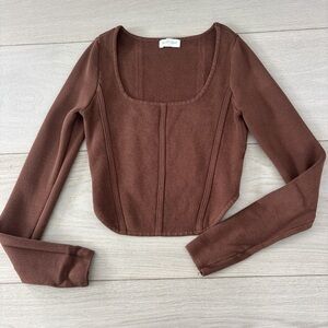 vestique Brown Long Sleeve Scoop Crop Top